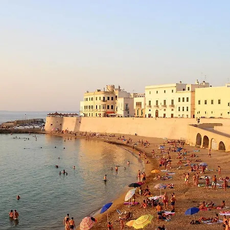 Bright In - 30 Sqm + Enclosed Garden アパート ガリポリ