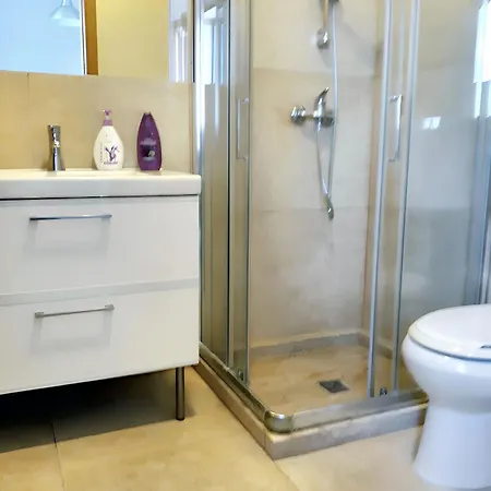 Appartement Bright In - 30 Sqm + Enclosed Garden Gallipoli