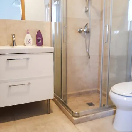 Bright In - 30 Sqm + Enclosed Garden Apartment Gallipoli