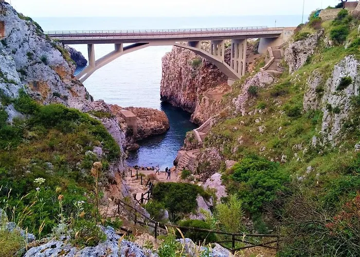 Bright In - 30 Sqm + Enclosed Garden Apartment